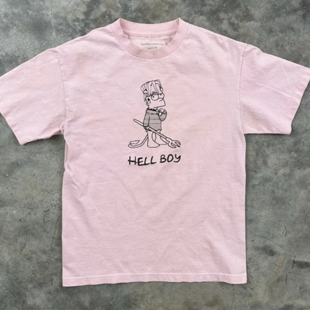 Superr Radical Pink Graphic Shirt size medium 🆕